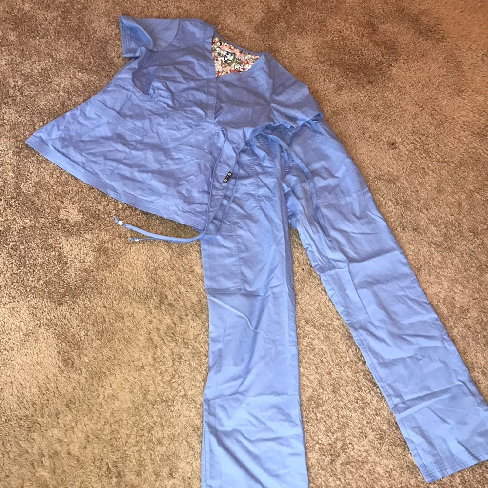 Koi Scrubs
